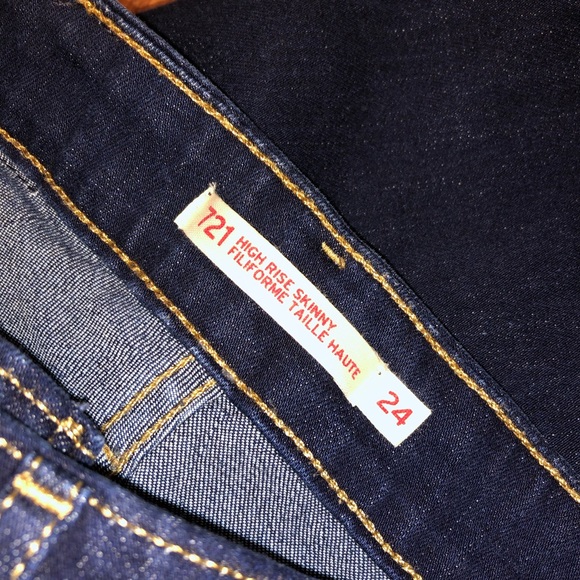 Levi’s 721 High Rise Skinny Jeans - Picture 4 of 5